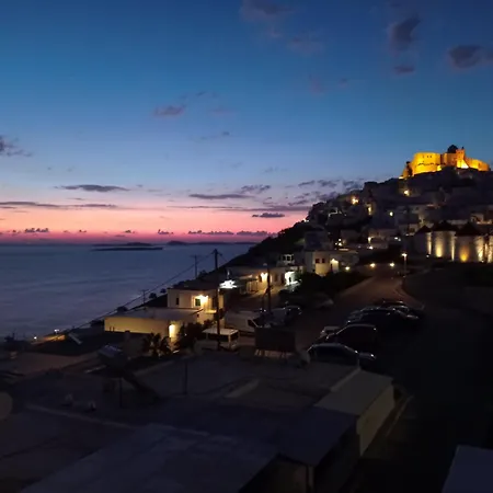Ferienwohnung Θέαστρον - Theastron House With Great View In Chora Pera Gyalos Exterior foto