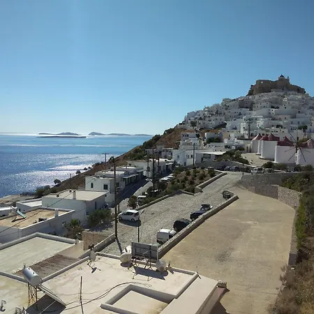 Ferienwohnung Θέαστρον - Theastron House With Great View In Chora Pera Gyalos Exterior foto