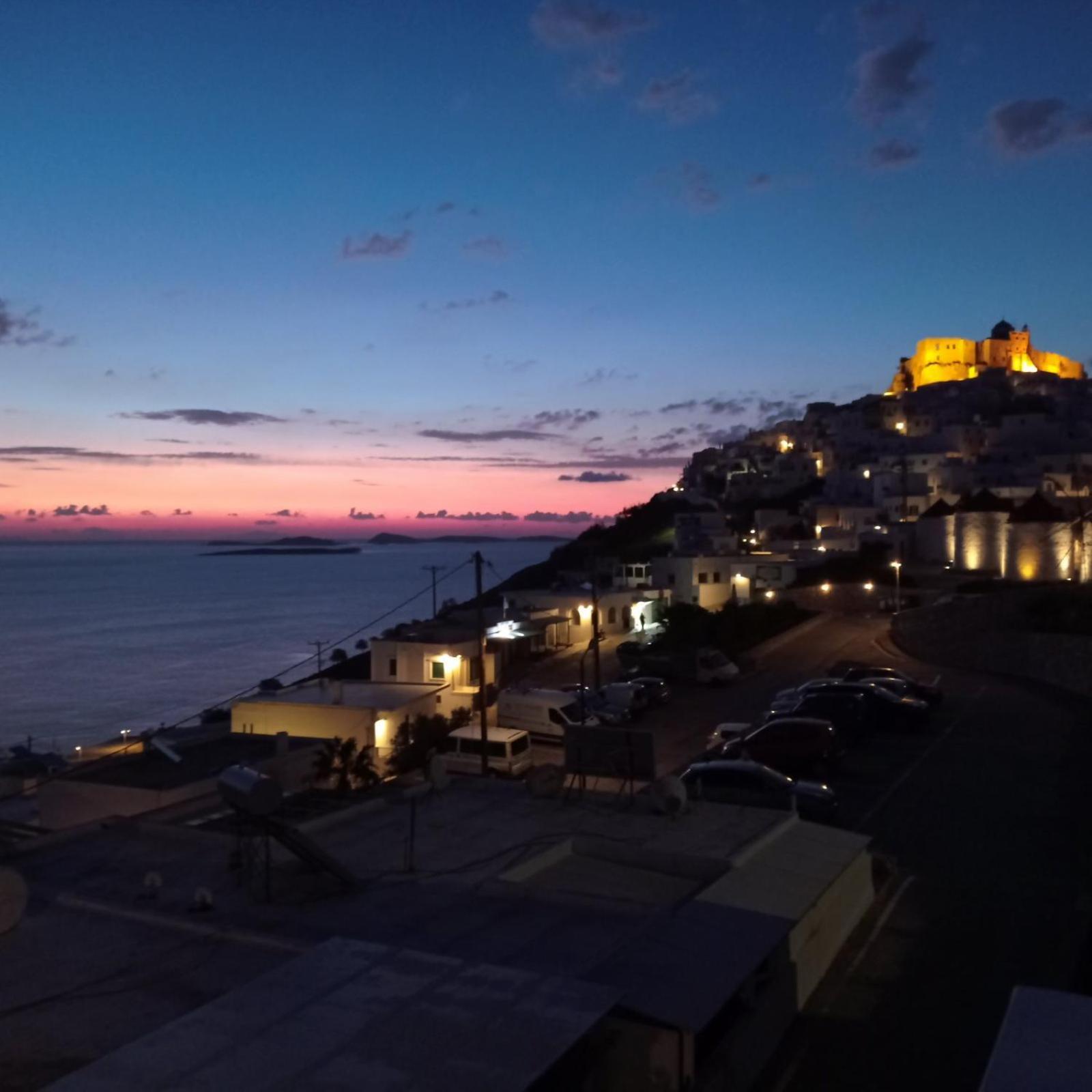 Apartment θέαστρον - Theastron House With Great View In Chora Pera Gyalos