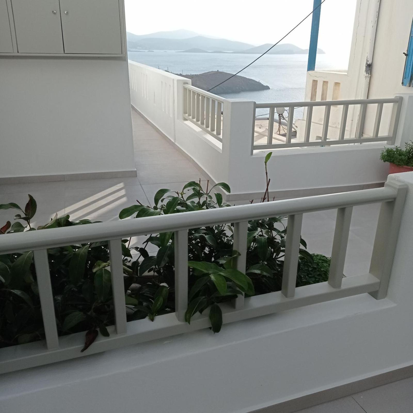 Apartment θέαστρον - Theastron House With Great View In Chora Pera Gyalos